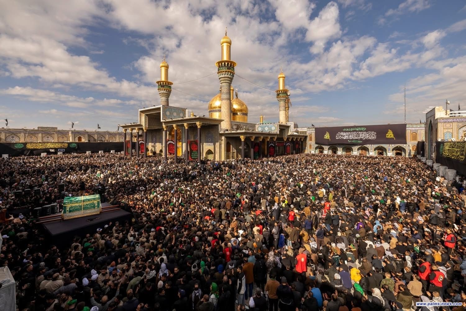 بالصور :حشود مليونية تحيي ذكرى استشهاد الإمام موسى الكاظم (عليه السلام) في الكاظمية المقدسة.