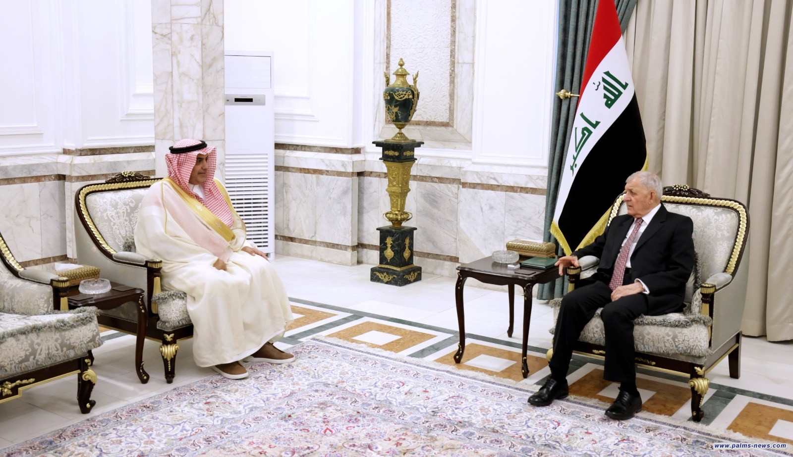 رئيس الجمهورية يؤكد أهمية توسيع التعاون بين العراق والسعودية