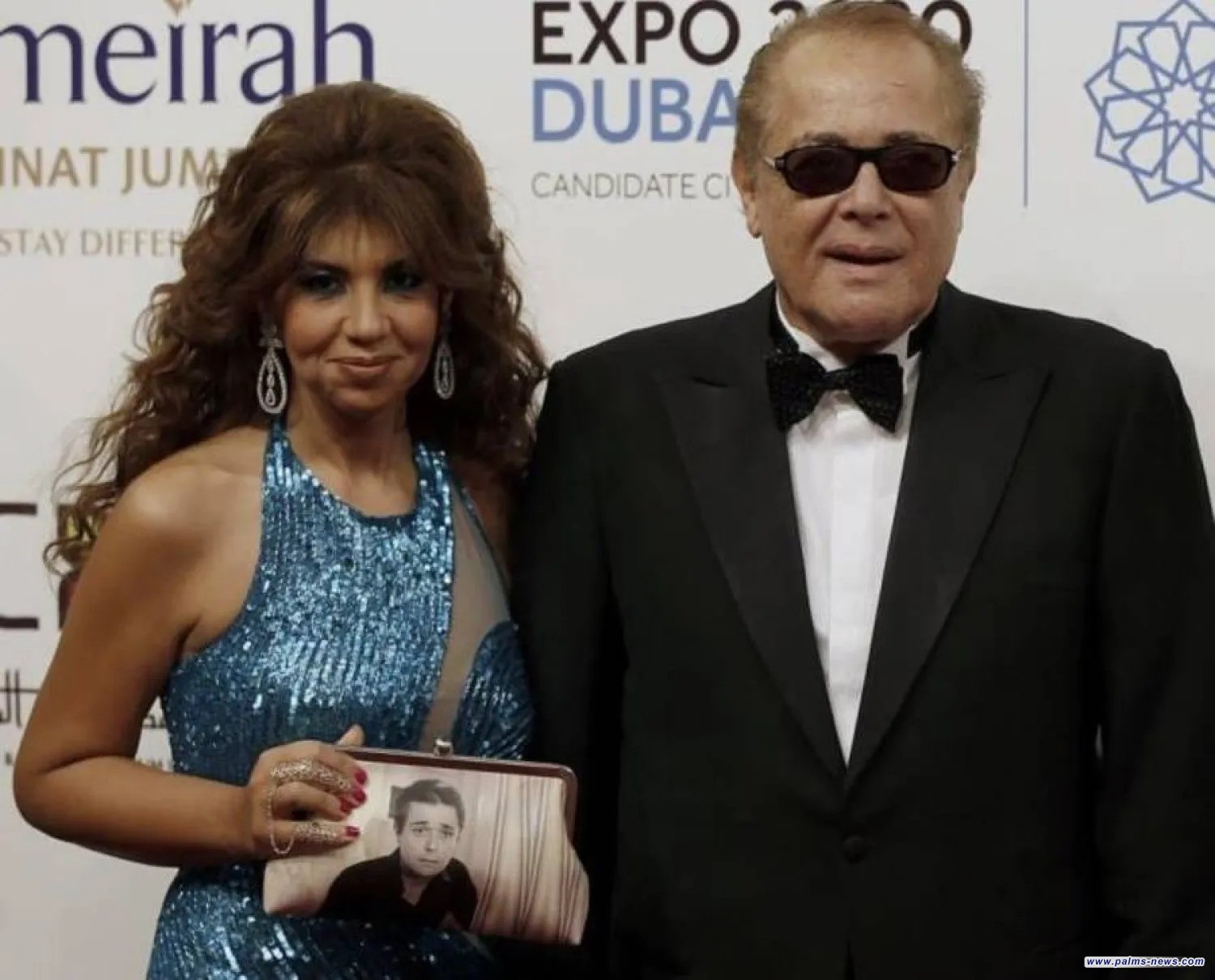 اتهامات متبادلة بين ورثة محمود عبد العزيز وأرملته تثير ضجة في مصر