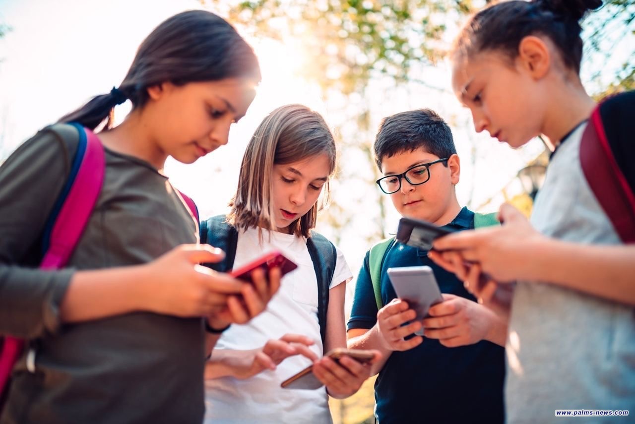 المراهقون ساعتين يوميًا على TikTok في عام 2023 و ‏YouTube 84 دقيقة