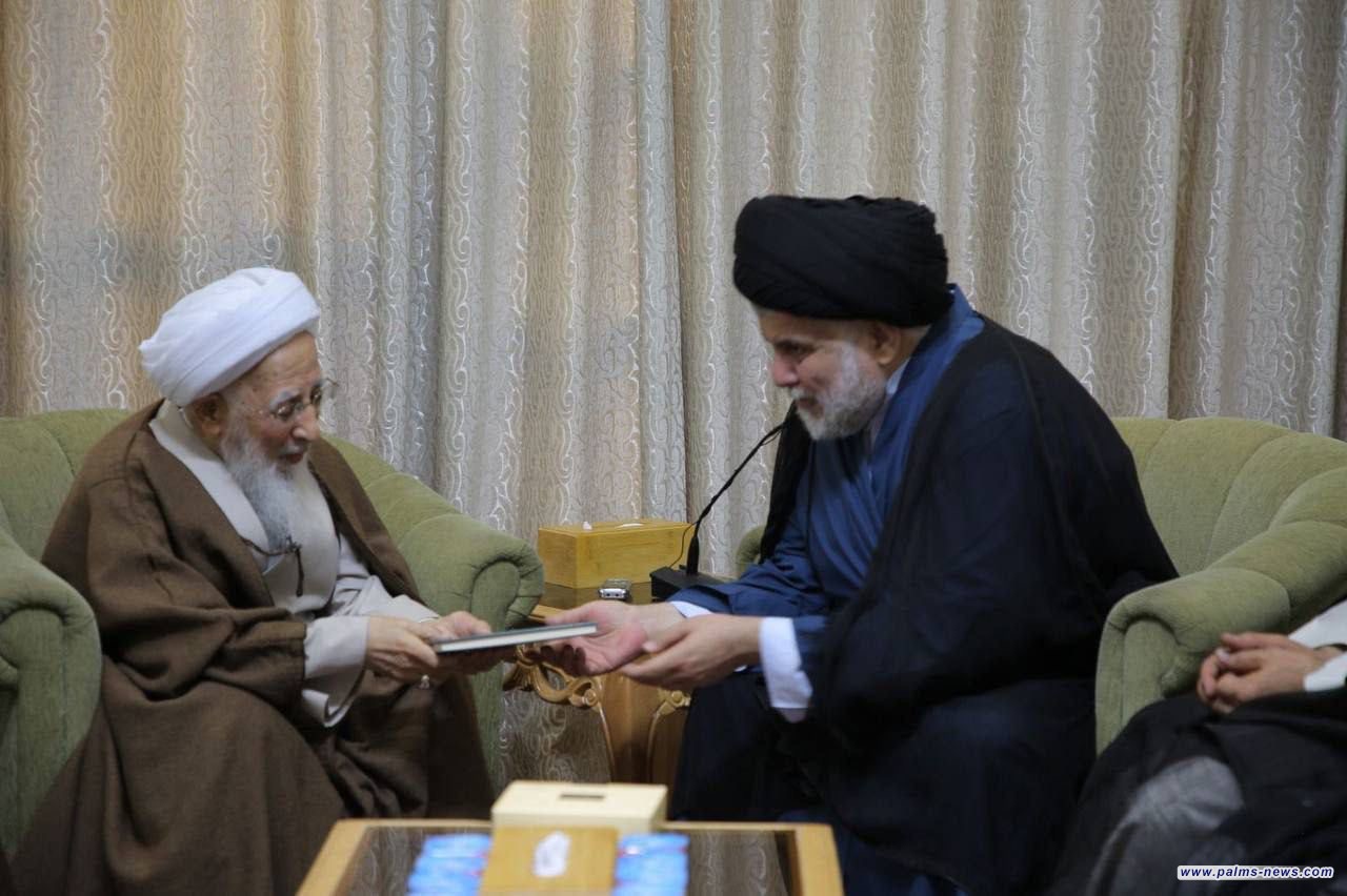 السيد الصدر يزور الشيخ المحقق عبد الله جوادي آملي في مقر إقامته في النجف الأشرف