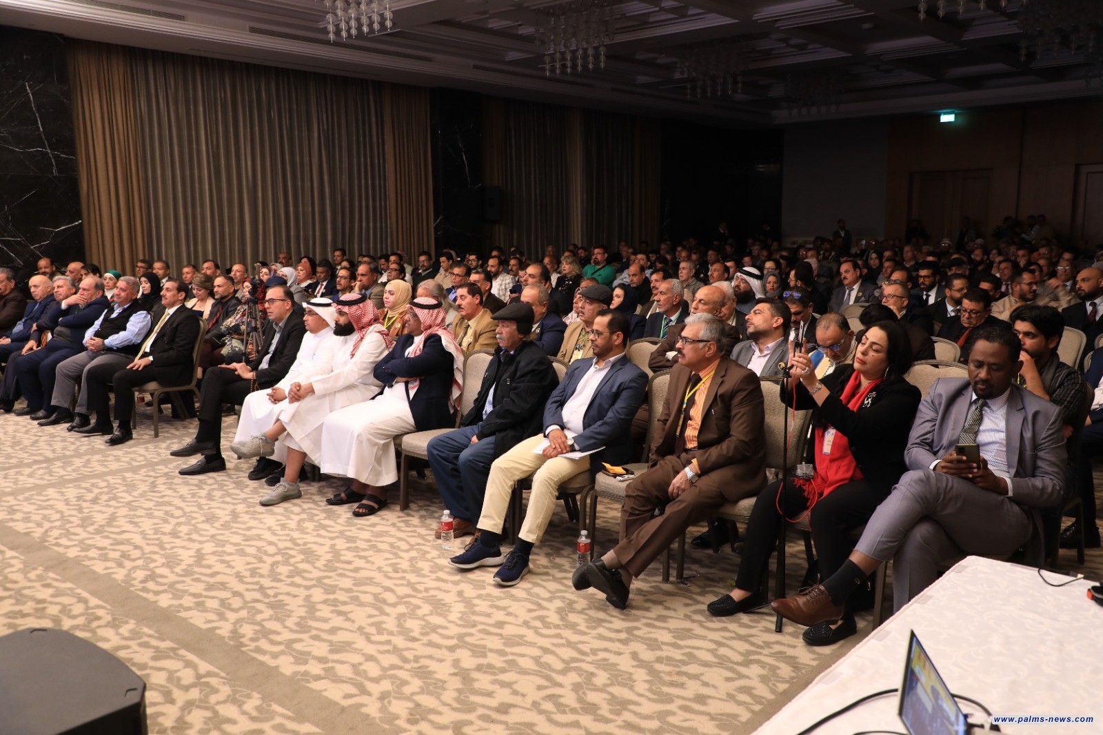 مهرجان المربد 35 دورة الشاعر ( أحمد مطر ) يعلن عن جلسته النقدية