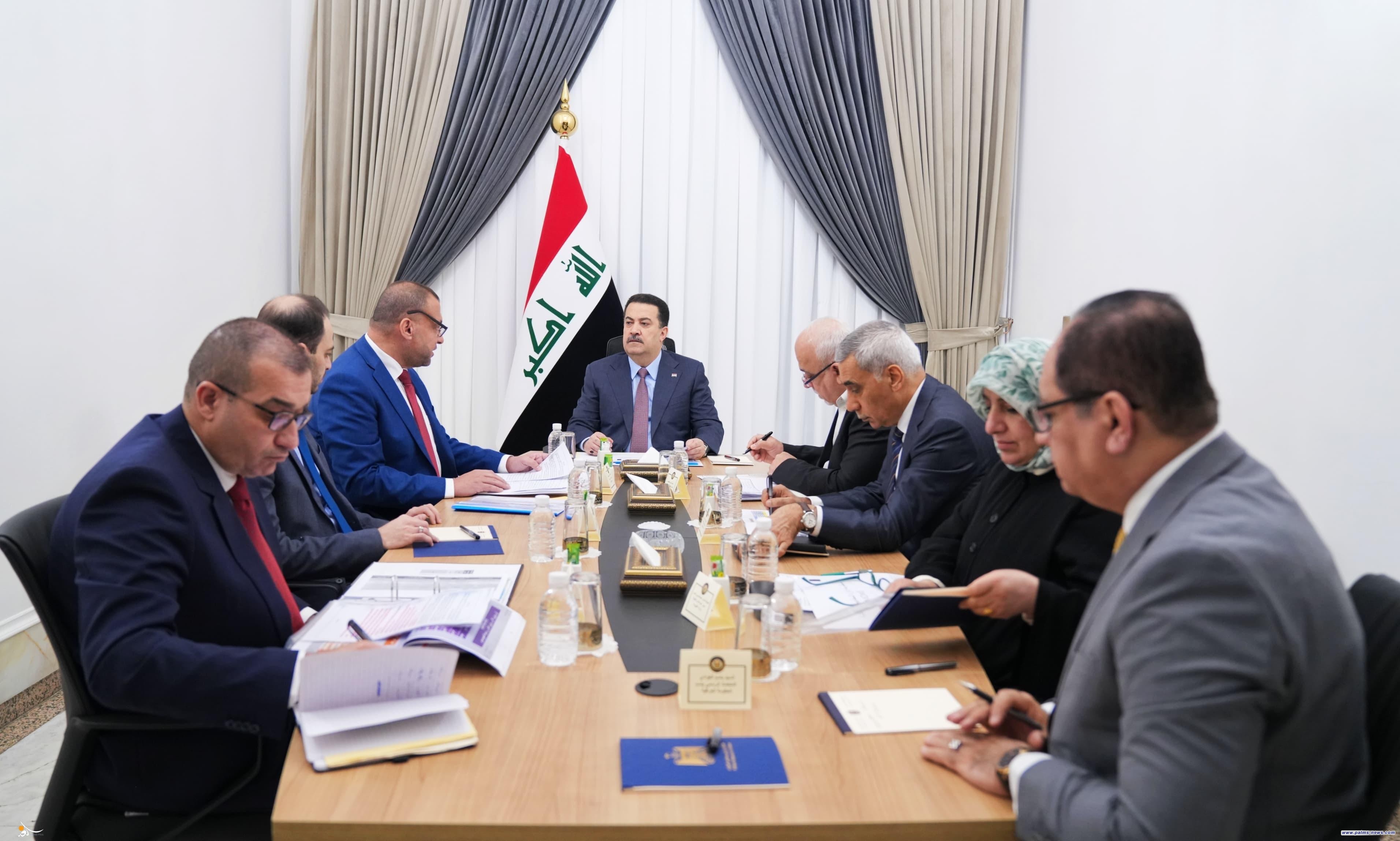 السوداني يوجّه بإعفاء 15 مديراً نتيجة تلكؤ تطبيق الجباية ومتابعة الهدر في وزارة الكهرباء.