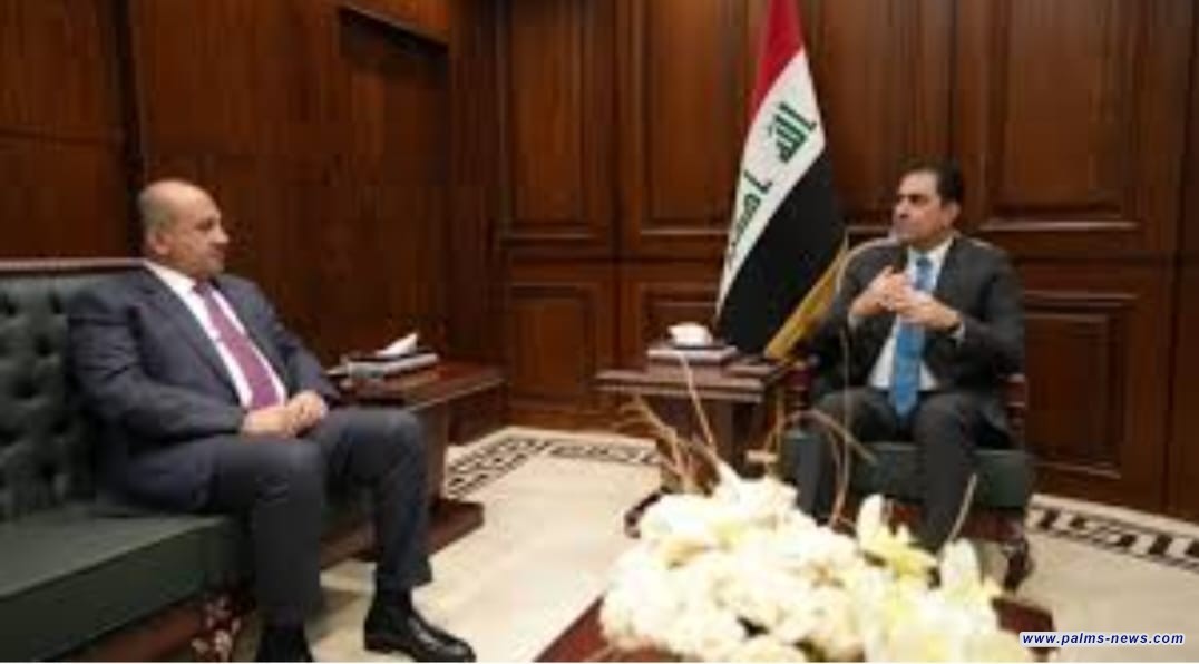 المندلاوي يبحث مع وزير الدفاع ضبط الحدود وحماية أبراج الطاقة