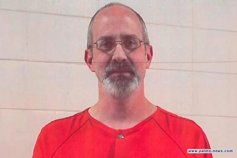 معلم أميركي يهدد "بقطع رأس" تلميذة مسلمة اعترضت على علم إسرائيل