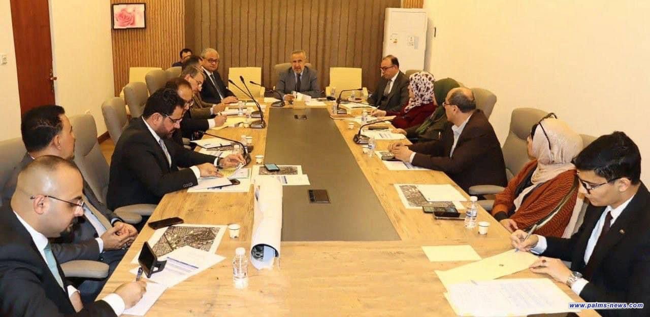 رئاسة الوزراء تجتمع مع شخصيات ثقافية  لإنشاء صرح ثقافي رائد في بغداد