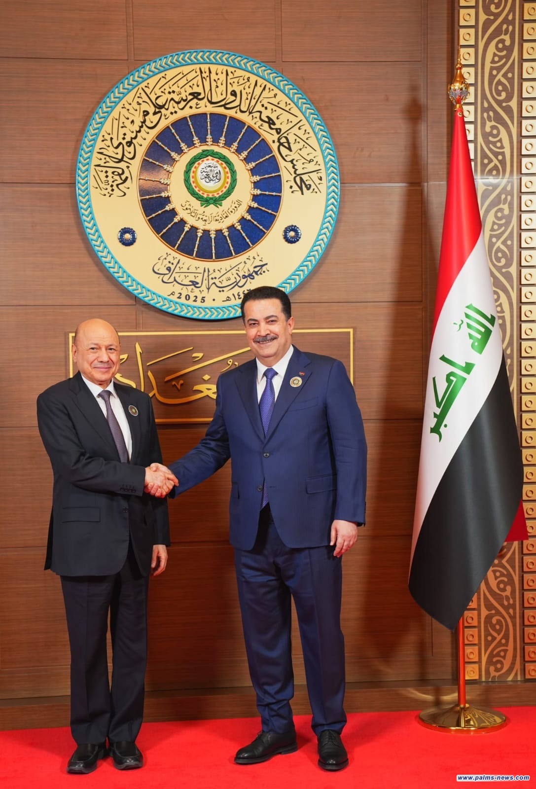 رئيس مجلس الوزراء السيد محمد شياع السوداني يستقبل رئيس وفد الجمهورية اليمنية السيد رشاد محمد علي العليمي المشارك في أعمال القمّة العربية.