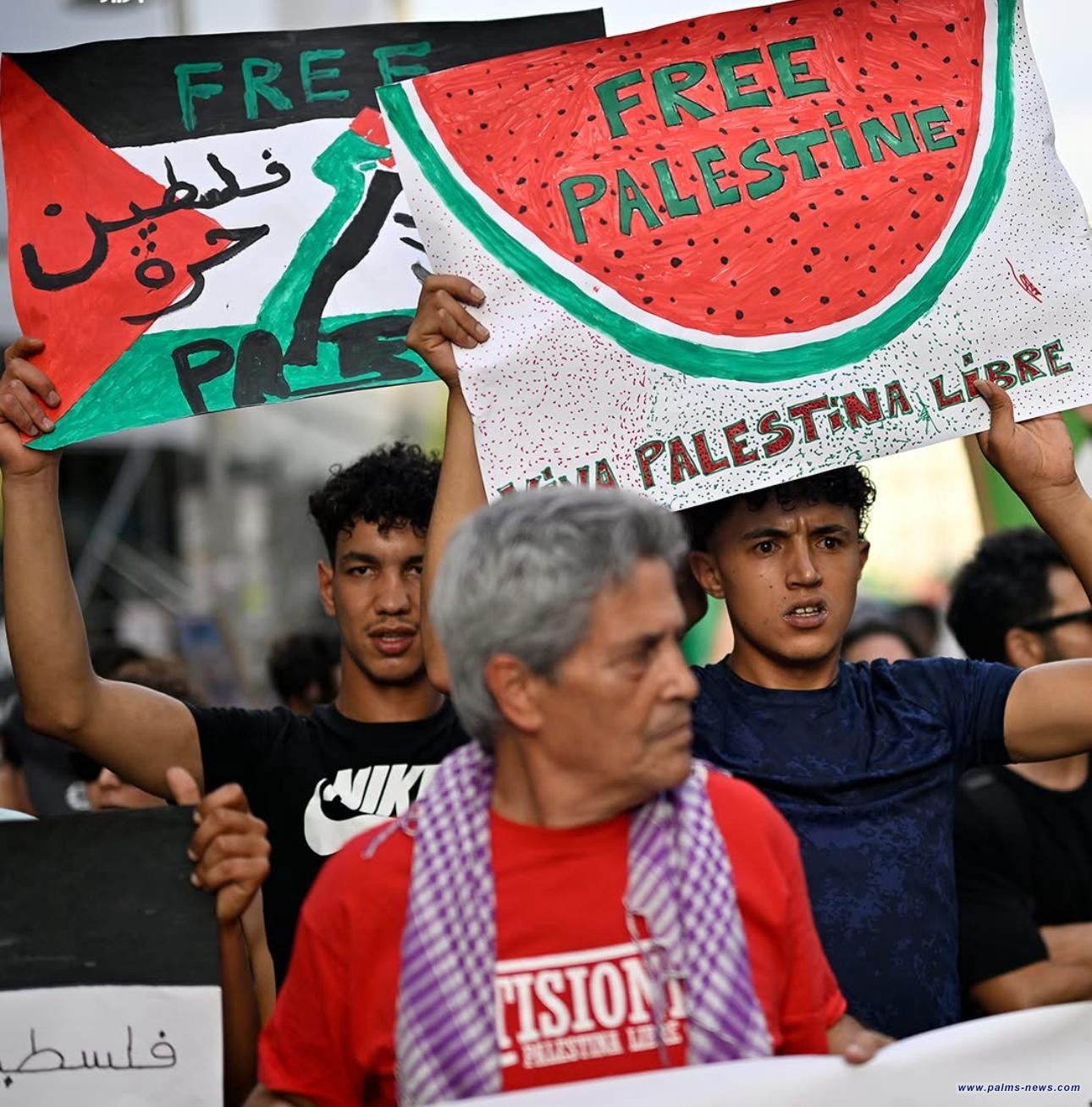 إسبانيون يدعون حكومتهم لمقاطعة الكيان الصهيوني في جميع المجالات..