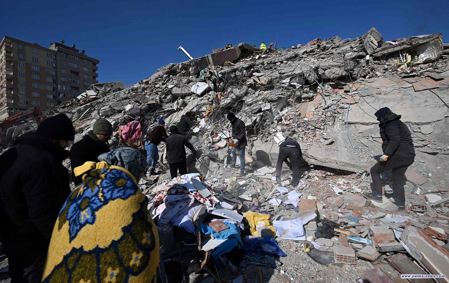 إجلاء 42 مواطناً عراقياً من مناطق الزلزال المدمر في تركيا