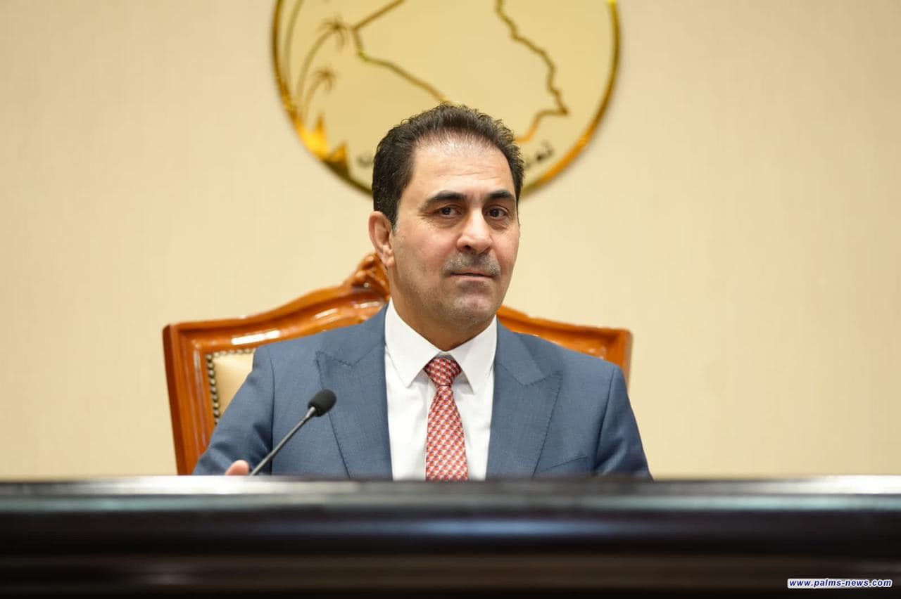 رئيس مجلس النواب بالنيابة يكرم رئيس مؤسسة فرحة يتيم الدولية علي الموسوي