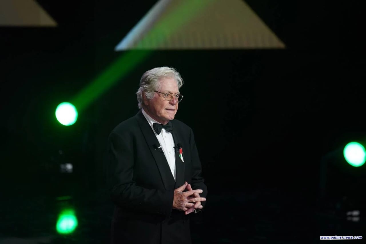 الفنان حسين فهمي يغضبُ على الفنانين الغائبين عن مهرجان القاهرة الدولي