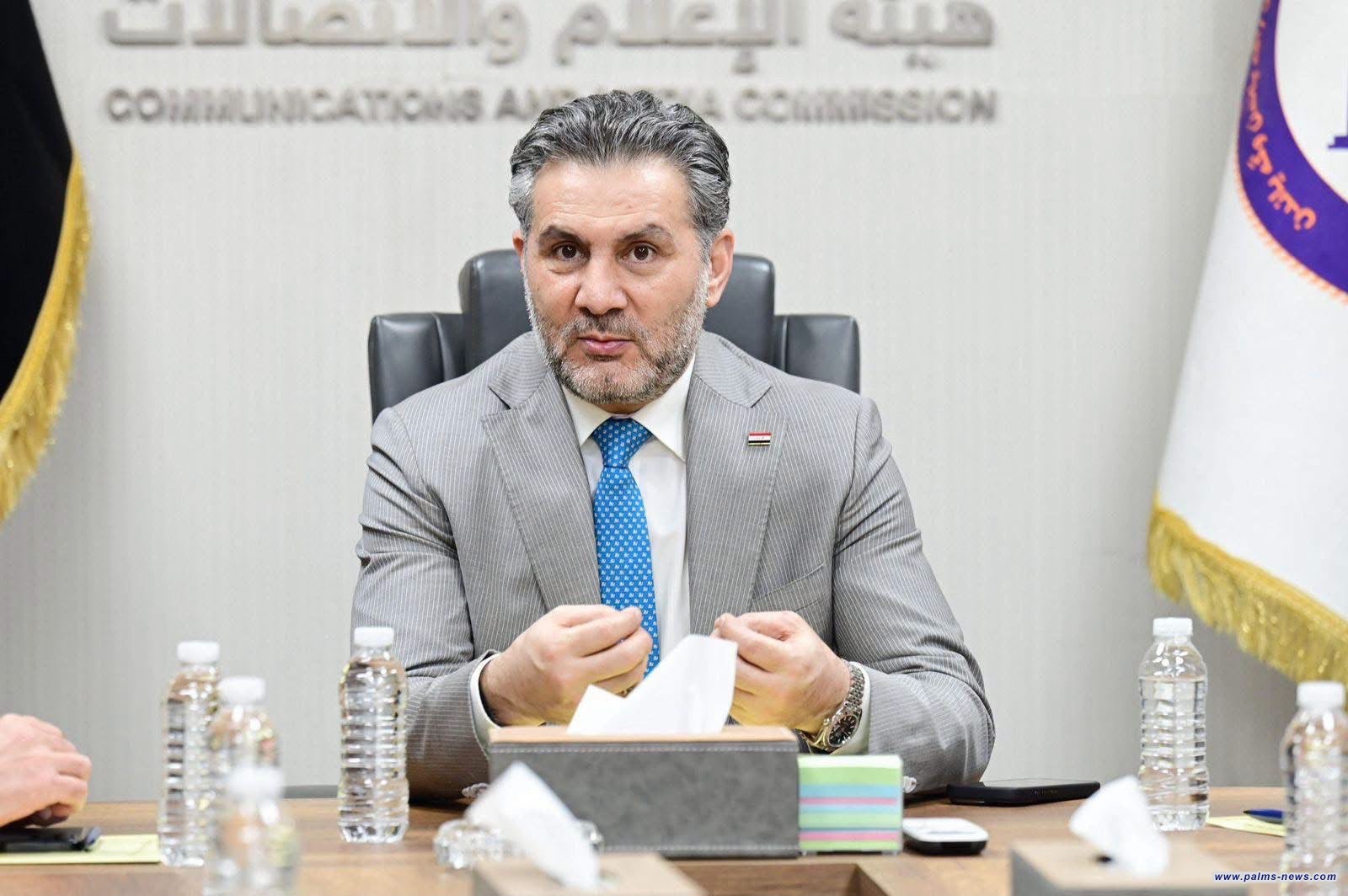 العراق يفرض حظراً إعلامياً لمدة عام على المحلل السياسي بشير الحجيمي