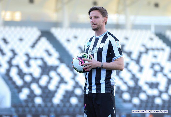 الشباب السعودي يعلن رحيل الكرواتي راكيتيتش عن صفوفه