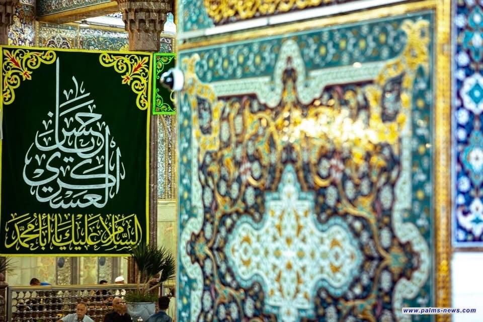 الحرم الحسيني الشريف يشهد أجواءً مفعمة بالبهجة والولاء، حيث تزيّن باللافتات ابتهاجاً بذكرى ولادة الامام الحسن العسكري (ع)