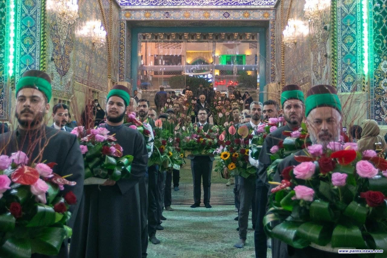 وضع أكاليل الورد وتزيين ضريح الإمام الحسين (ع)تزامناً مع ذكرى ولادة الإمام علي(ع).