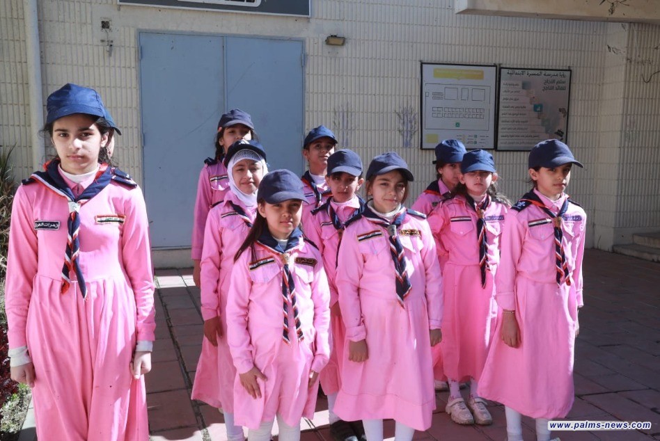 وزير التربية يوجه بإيقاف الاصطفاف المدرسي والأنشطة الخارجية