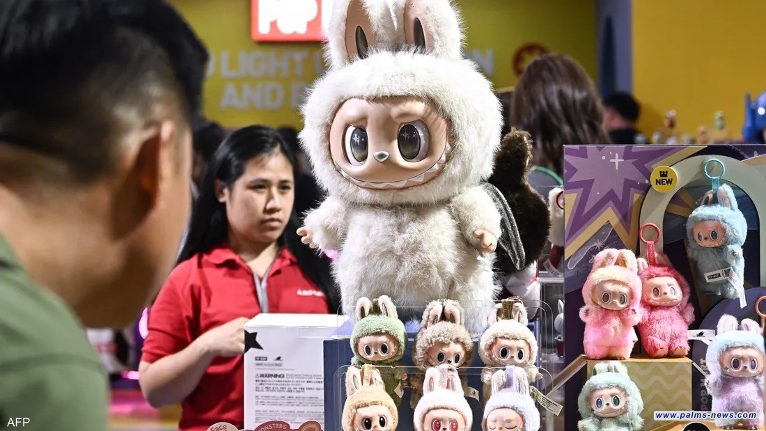 "لابوبو" تغزو العالم.. ما سر الدمية "خاطفة الأضواء"؟