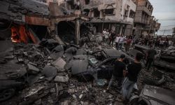 المثقفون العرب يعاتبون اقرانهم مثقفي الغرب بسبب صمتهم عن انتهاك القيم المشتركة