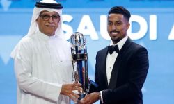 إنجاز جديد للكرة السعودية: سالم الدوسري أفضل لاعب آسيوي