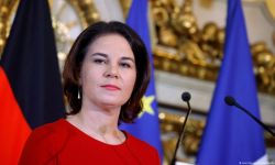 وزيرة الخارجية الألمانية تصل إلى بغداد في زيارة رسمية