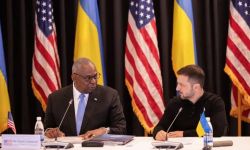 روسيا تكشف عن خطة أميركية للتخلص من زيلينسكي