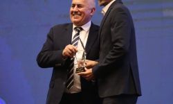 اتحاد الكرة العراقي يفوز بجائزة أفضل اتحاد رياضي لعام 2023