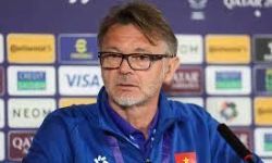 إقالة الفرنسي فيليب تروسيه من تدريب منتخب فيتنام