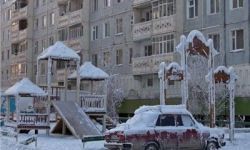 القرية الأكثر برودة في العالم تشهد ارتفاعا مختلفا في درجات الحرارة