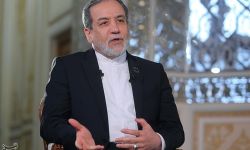 عراقجي ينفي نية طهران لإجراء مفاوضات علنية