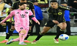 هزيمة قاسية لإنتر ميامي في افتتاح حملة الدفاع عن لقب الدوري الأمريكي