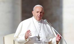 البابا : البحر المتوسط مقبرة للمهاجرين