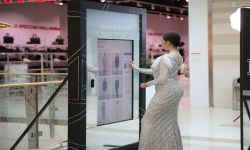 متجر مركزي بموسكو يطلق غرف قياس افتراضية للملابس