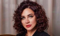 سلاف فواخرجي تعلّق على قرار شطبها من نقابة الفنانين السوريين