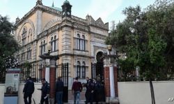 اليونان تعيد افتتاح جامع تاريخي لصلاة العيد