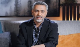 وسائل إعلام لبنانية تشير لتسليم الفنان فضل شاكر نفسه للسلطات اللبنانية.