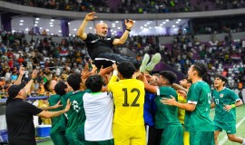 المنتخب الأولمبي العراقي يتأهل إلى نهائي غرب آسيا بفوزه على منتخب عُمان بنتيجة1-0.