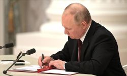 بوتين يوقع قانونا يقضي برفع الحد العمري للعسكريين