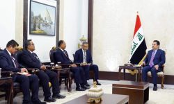 العراق يبحث سبل العلاقات الثنائية وتنمية الشراكة مع ماليزيا