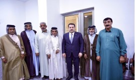 رئيس الوزراء يؤكد التزام الحكومة برعاية ذوي الشهداء ومتابعة شؤونهم