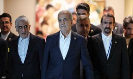 الرئيس الإيراني : ولا تنازل عن برنامجنا النووي