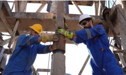 النفط تعلن إنجاز حفر واستصلاح 15 بئراً خلال الشهر الماضي