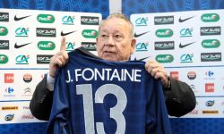 الموت يغيب أسطورة الكرة الفرنسية فونتين