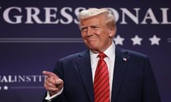 "واشنطن بوست": ترامب يطهر (FBI).. إنذارات بالاستقالة أو الفصل