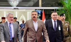 وزير الداخلية يتفقد الإجراءات المتخذة في مطار بغداد لاستقبال المشاركين في قمة بغداد