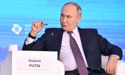 بوتين: الرؤوس الحربية لمنظومة صواريخ "أوريشنيك" تتحمل حرارة تعادل سطح الشمس