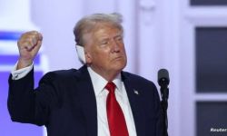 طبيب ترامب السابق يرد على مدير مكتب التحقيقات