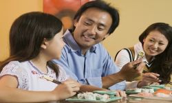 السر الآسيوي في مواجهة السمنة.. نظام حياة متكامل وليس مجرد حمية