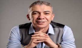 أسرة الفنان عبد الحليم حافظ،تقاضي طبيبًا مصريًا بسبب فيديو مسيء