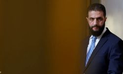 حضور الشرع قمة بغداد.. الرئاسة السورية تحسم الجدل