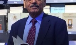 الشاعر العراقي علي جعفر العلاق يفوز بجائزة الشيخ زايد للكتاب في الآداب